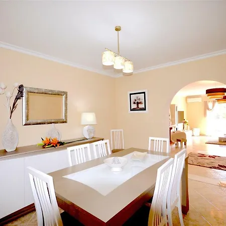 Magnifique Et Spacieuse Avec Piscine Privative * Albufeira