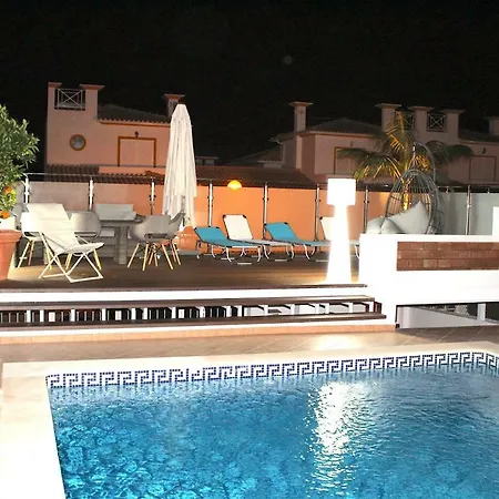 Вілла Magnifique Et Spacieuse Avec Piscine Privative