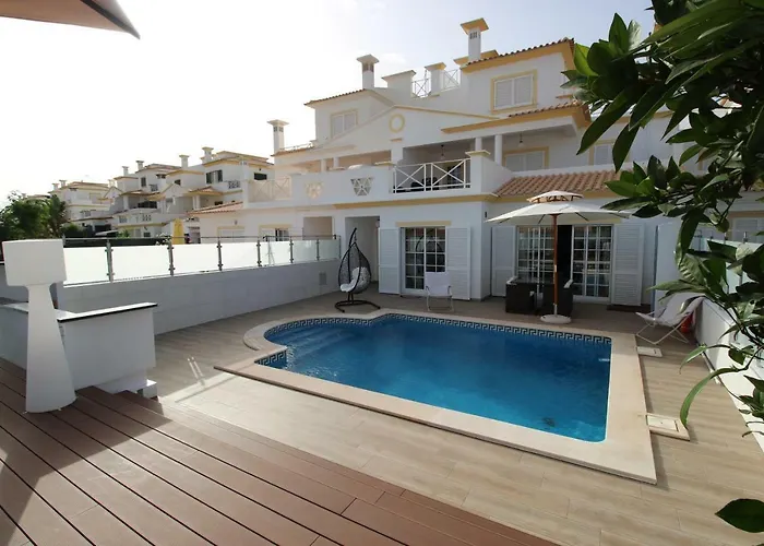 Magnifique Et Spacieuse Avec Piscine Privative *